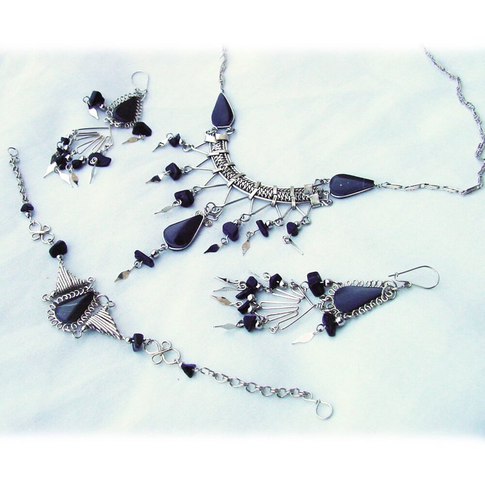 New Vintage Jewelry SET Necklace/Earrings/Bracelet Silver Black Stone Whimsigoth - Picture 2 of 8